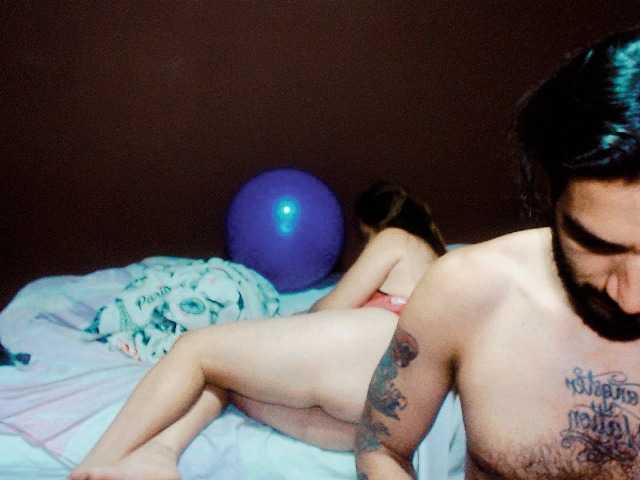 Live sex webcam photo for HONNEYDUO777 #276443880