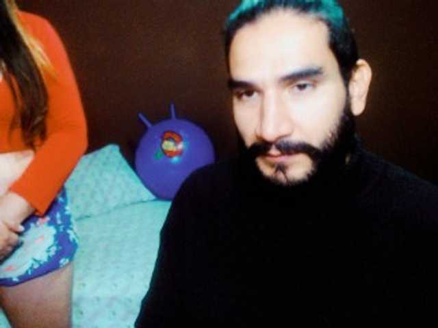 Live sex webcam photo for HONNEYDUO777 #276557018