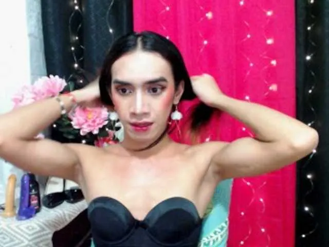 Live sex webcam photo for HORNYtsJHANA #290948906