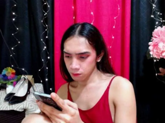 Live sex webcam photo for HORNYtsJHANA #292284232