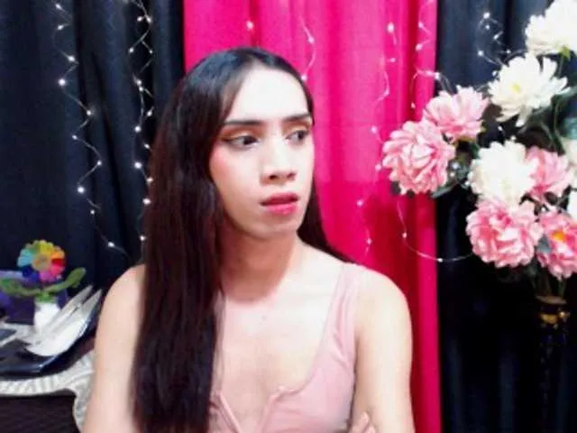 Live sex webcam photo for HORNYtsJHANA #292303767