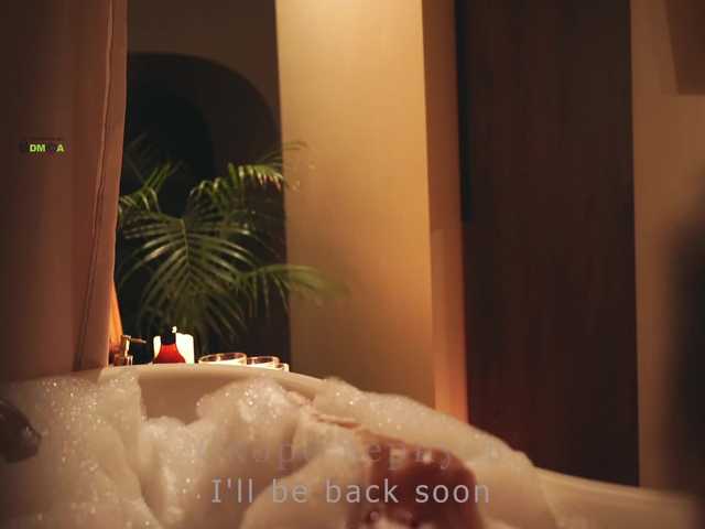 Live sex webcam photo for HOT-MOLLY #272229235