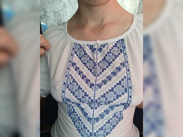 Live sex webcam photo for HOT-WOMAN #278038134