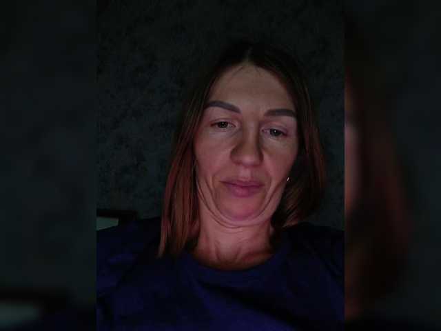 Live sex webcam photo for HOT-WOMAN #289835689