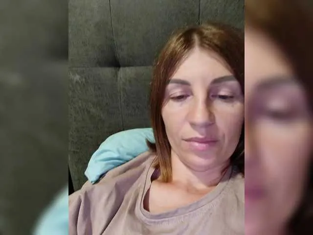 Live sex webcam photo for HOT-WOMAN #290016706