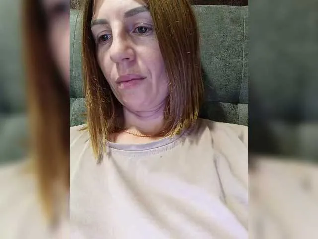 Live sex webcam photo for HOT-WOMAN #290023891