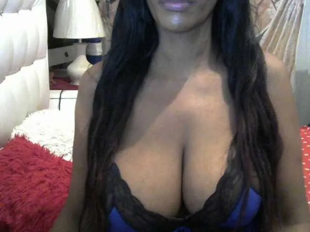 Live sex webcam photo for HOTLILLIE #277654143