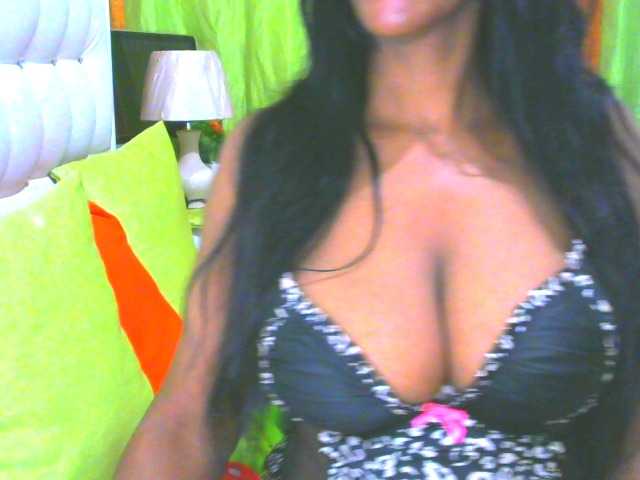 Live sex webcam photo for HOTLILLIE #289955479