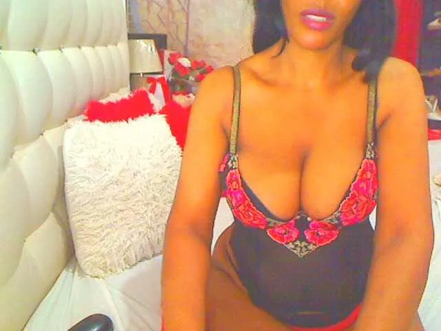 Live sex webcam photo for HOTLILLIE #290921055