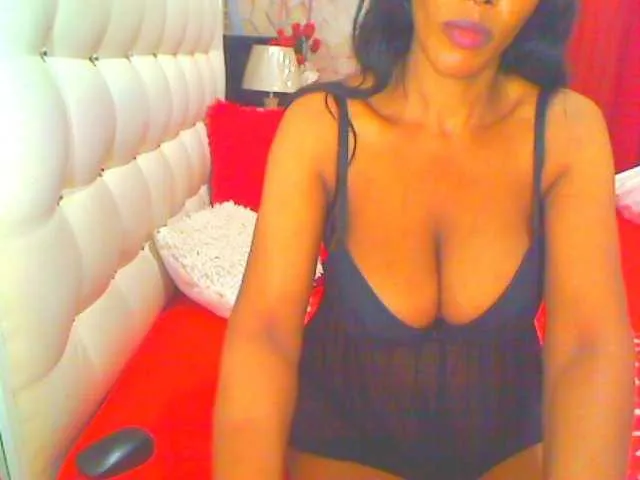 Live sex webcam photo for HOTLILLIE #291333247