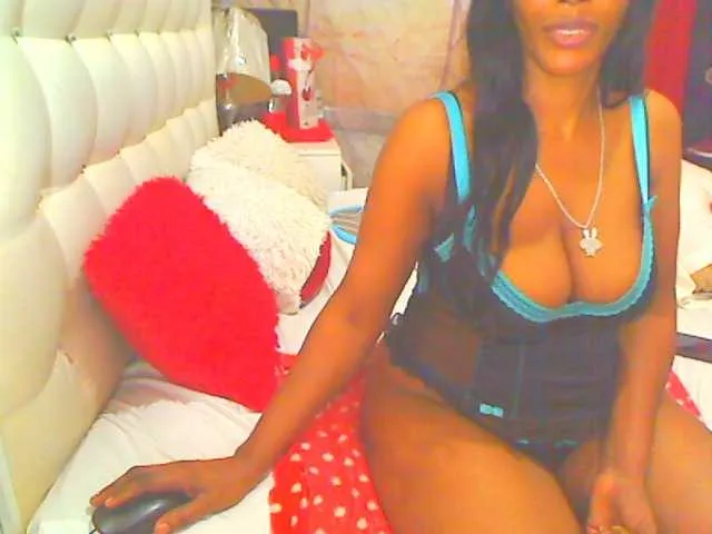 Live sex webcam photo for HOTLILLIE #291751467