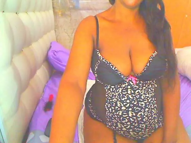Live sex webcam photo for HOTLILLIE #293791109