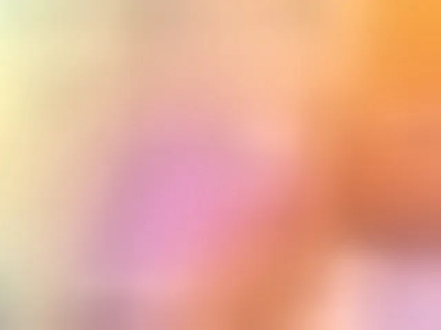 Live sex webcam photo for HOTLILLIE #294075339