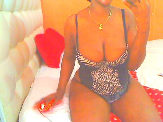 Live sex webcam photo for HOTLILLIE #294342012