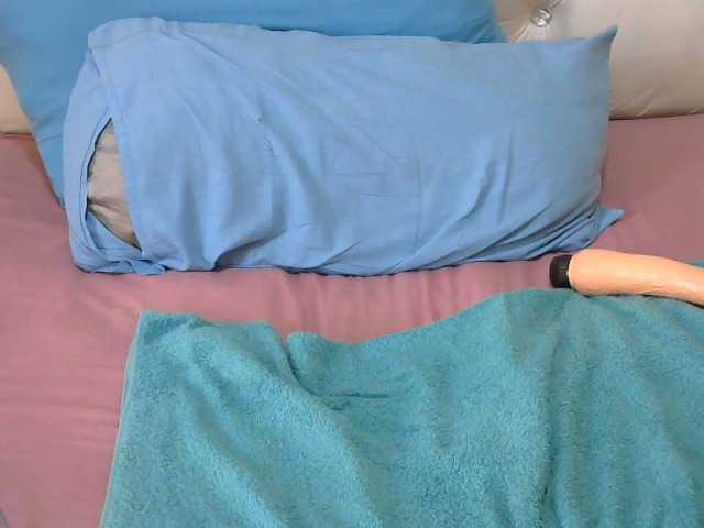 Live sex webcam photo for HOTNIPPLESSXX #277317810