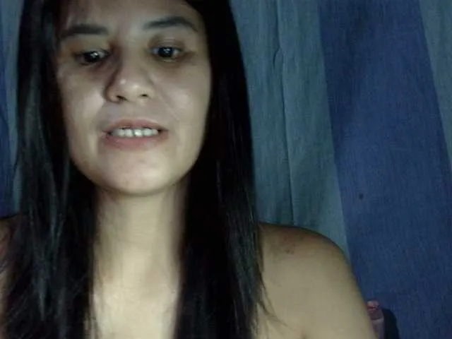 Live sex webcam photo for HOTTIEMEE #291502199