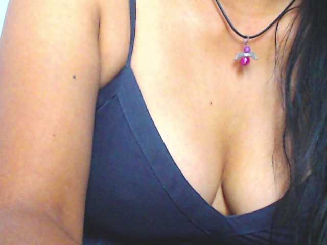 Live sex webcam photo for HOTTTSKIN #290642912