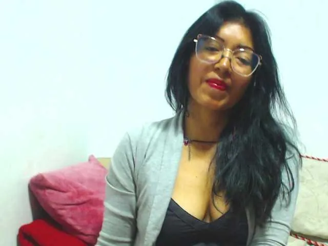 Live sex webcam photo for HOTTTSKIN #291011844