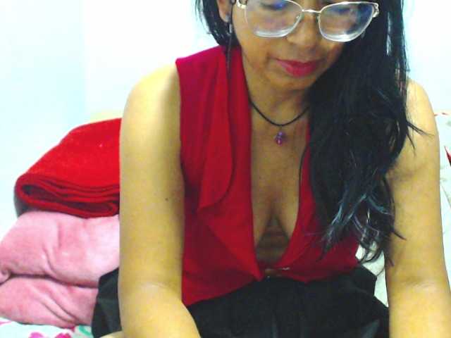 Live sex webcam photo for HOTTTSKIN #291134504