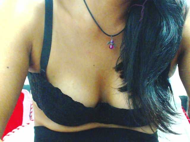 Live sex webcam photo for HOTTTSKIN #291156096