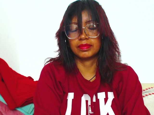 Live sex webcam photo for HOTTTSKIN #291483502