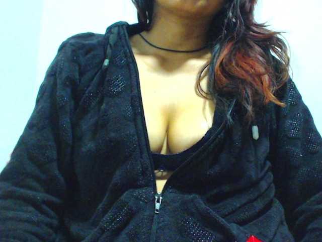 Live sex webcam photo for HOTTTSKIN #291619216