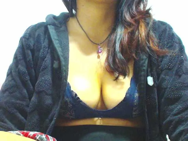 Live sex webcam photo for HOTTTSKIN #291794240