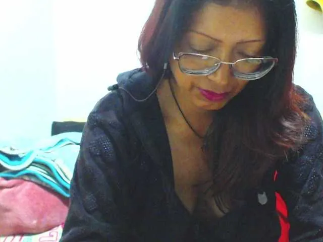 Live sex webcam photo for HOTTTSKIN #291922448