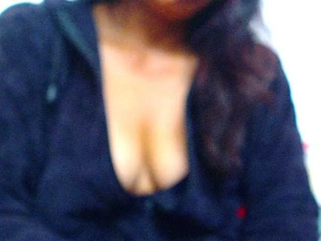 Live sex webcam photo for HOTTTSKIN #292965381