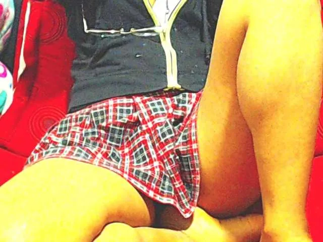 Live sex webcam photo for HOTTTSKIN #293588090