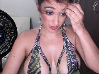 Live sex webcam photo for HUGETITS90XX #174242663