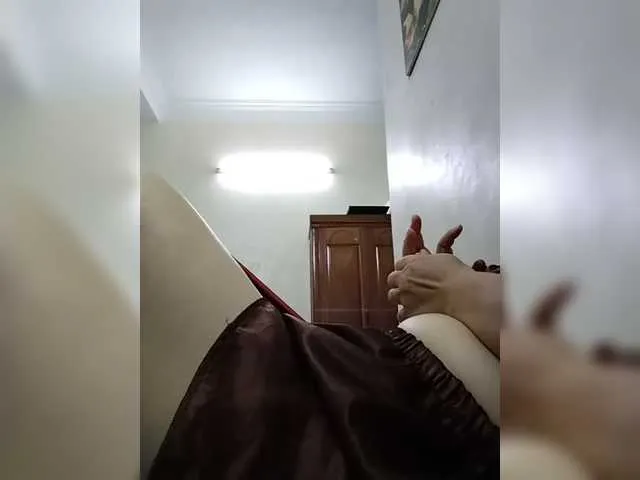 Live sex webcam photo for HaChiSweet #289175032