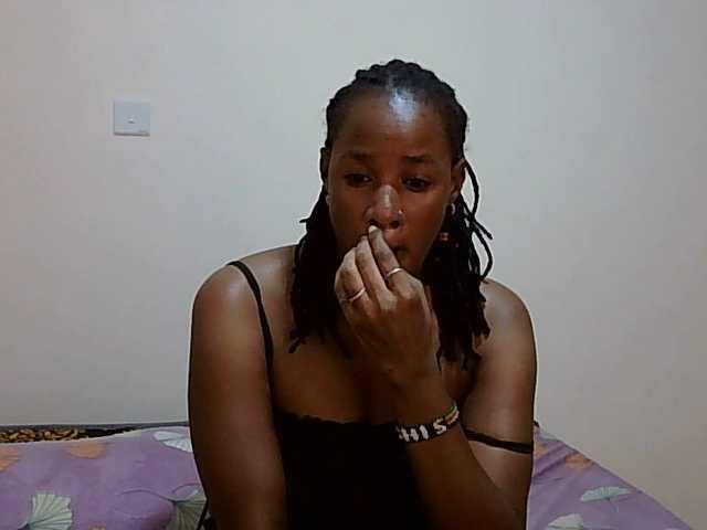 Live sex webcam photo for Hadassa29 #290437160