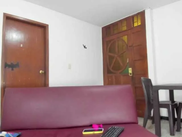 Live sex webcam photo for Hade19 #276576677