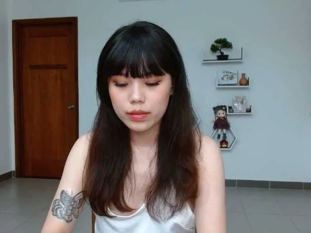 Live sex webcam photo for HahaNami #272085060