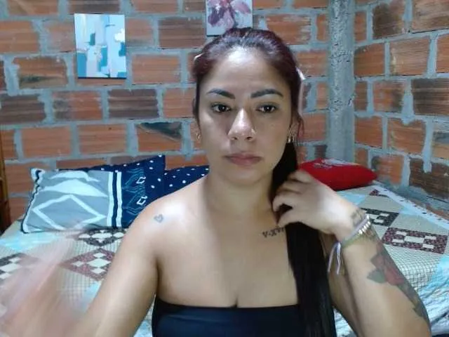 Live sex webcam photo for HaileyBrown69 #290954641