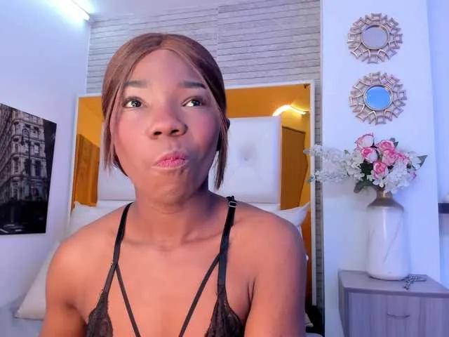 Live sex webcam photo for HaileyHills #291438905