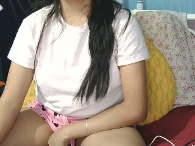 Live sex webcam photo for Hairy-Young #291786936