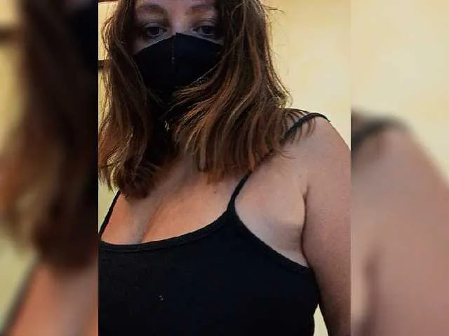 Live sex webcam photo for HairyCrotch #275020590