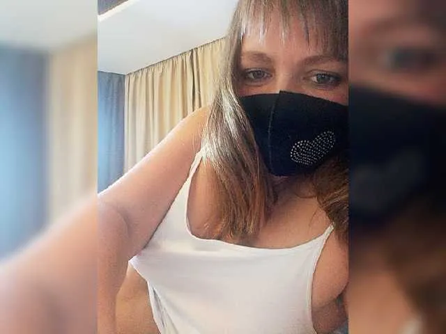 Live sex webcam photo for HairyCrotch #275153498