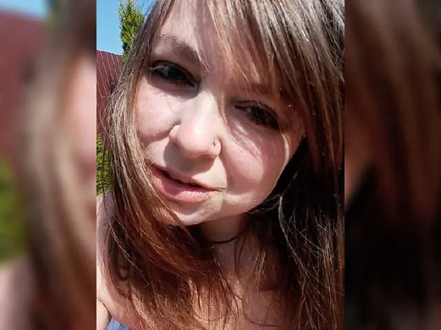 Live sex webcam photo for HairyCrotch #275434502