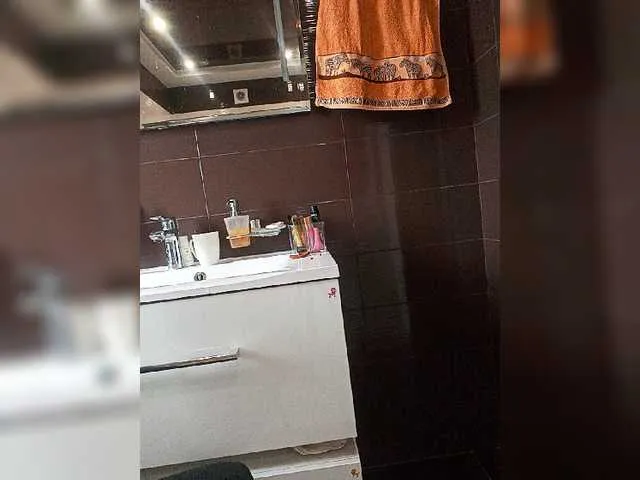 Live sex webcam photo for HairyCrotch #275598152