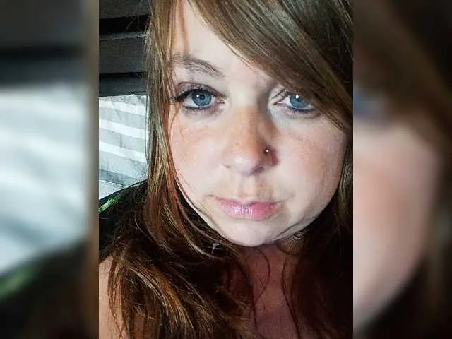 Live sex webcam photo for HairyCrotch #275617835