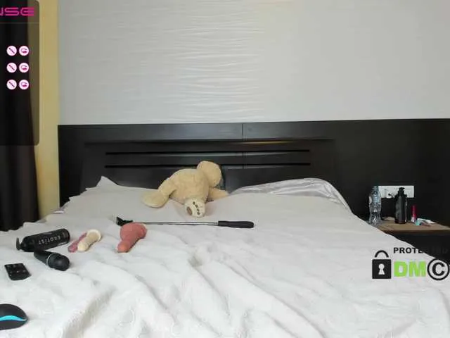 Live sex webcam photo for HairyCrotch #275691454