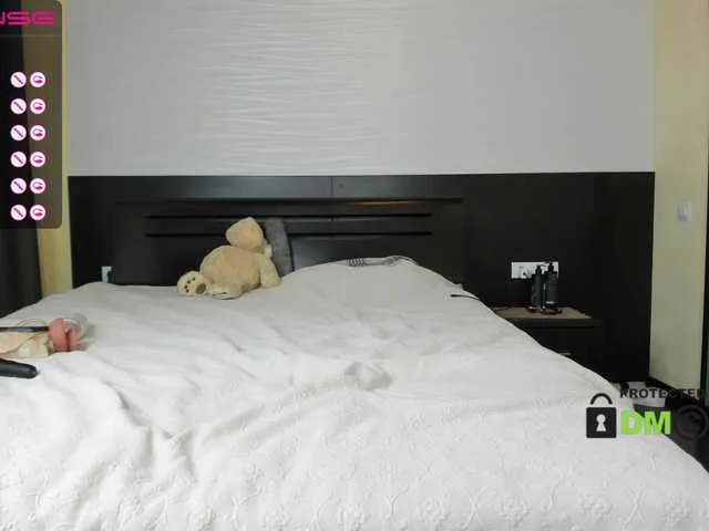 Live sex webcam photo for HairyCrotch #275757167