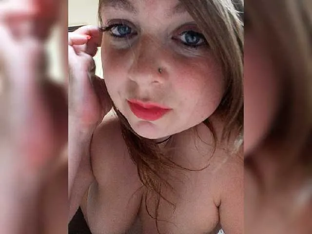 Live sex webcam photo for HairyCrotch #275977015