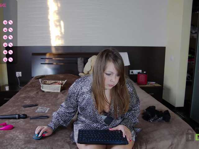 Live sex webcam photo for HairyCrotch #276732538