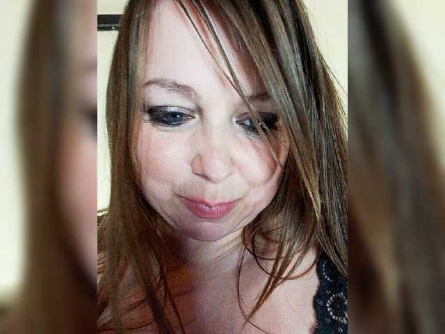 Live sex webcam photo for HairyCrotch #277167854