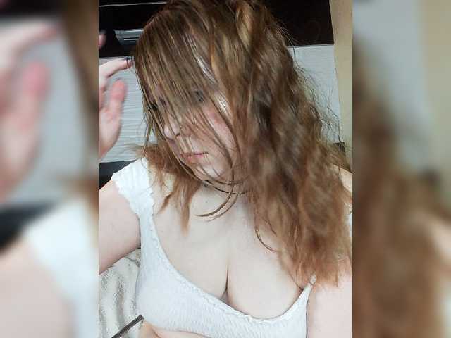 Live sex webcam photo for HairyCrotch #277788058