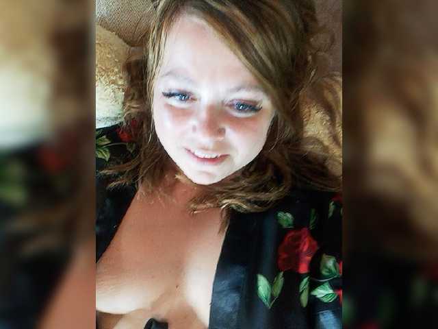 Live sex webcam photo for HairyCrotch #278228644